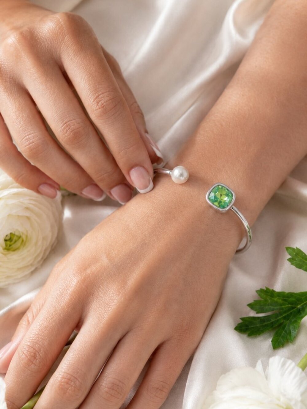 Green Crystal Pearl 18K White Gold Plated Stainless Steel Cuff Bracelet Set